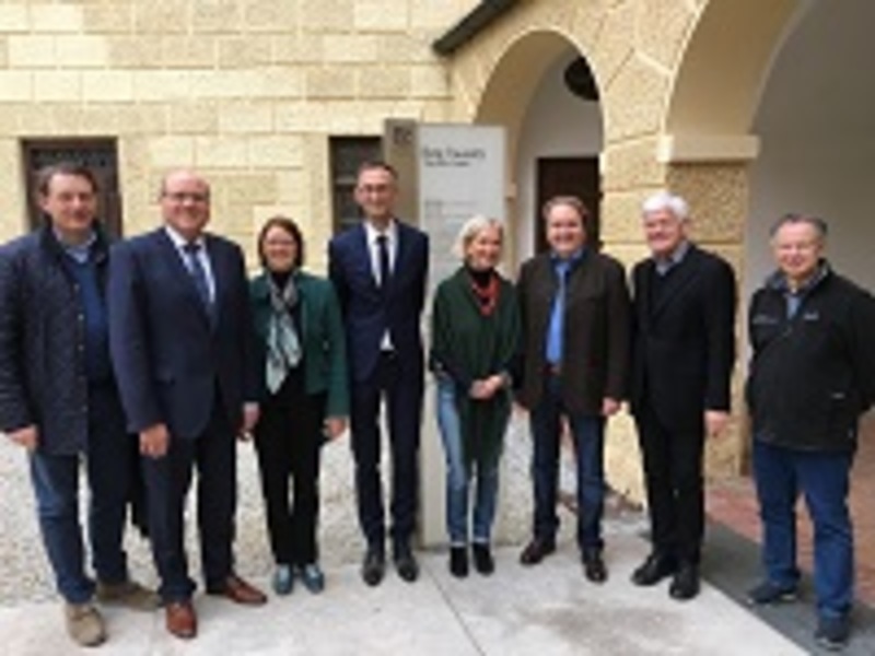 Beim Besuch der Sonderausstellung Erbprinz trifft Koenig stellte sich der neue Generaldirektor des Bayerischen Nationalmuseums, Dr. Frank Matthias Kammel, in Landshut vor.